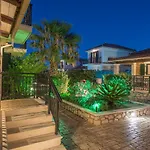Kookis Village Villa *