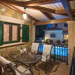 Villa Kookis Village