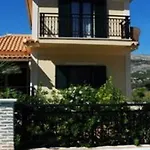 Villa Kookis Village Keri
