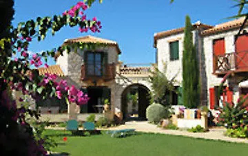 Kookis Village Villa Keri