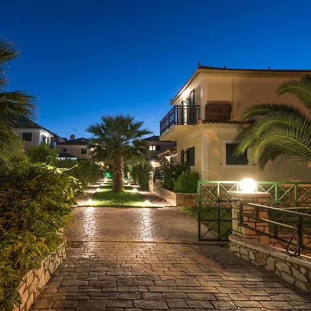 Kookis Village Villa *