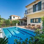 Kookis Village Villa Keri