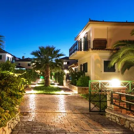 Kookis Village Villa *