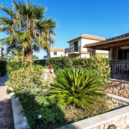 Kookis Village Villa *