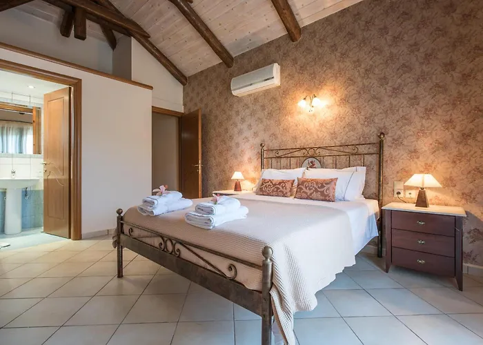 Kookis Village קרי