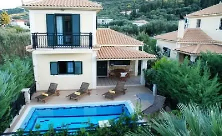 Kookis Village קרי