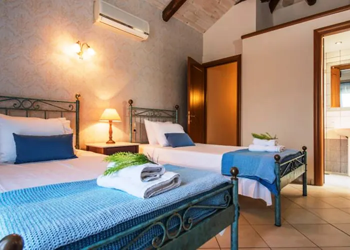 Kookis Village קרי