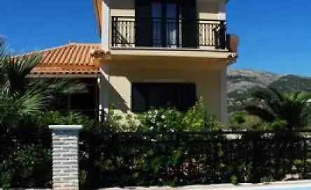 Villa Kookis Village Kerí