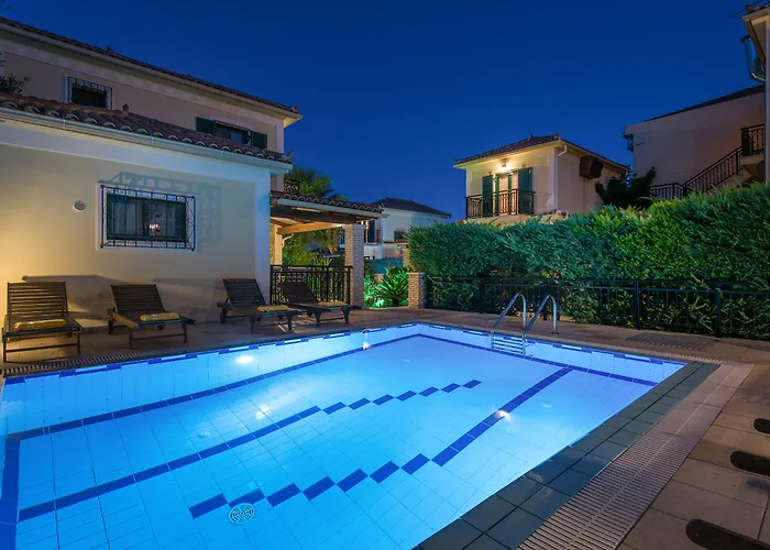 Kookis Village Villa Keri