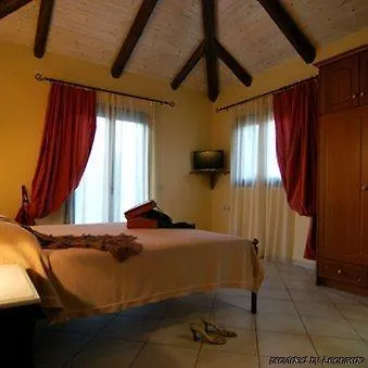 Villa Kookis Village